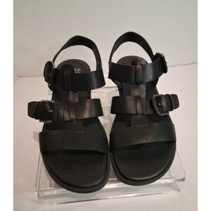Frye and Co Women's Black Strappy Gladiator Sandals Buckle Flat Shoes 7.5 M